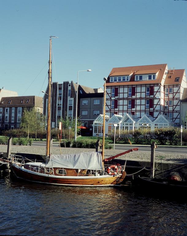 Hotel & Restaurant Alter Speicher Greifswald Esterno foto